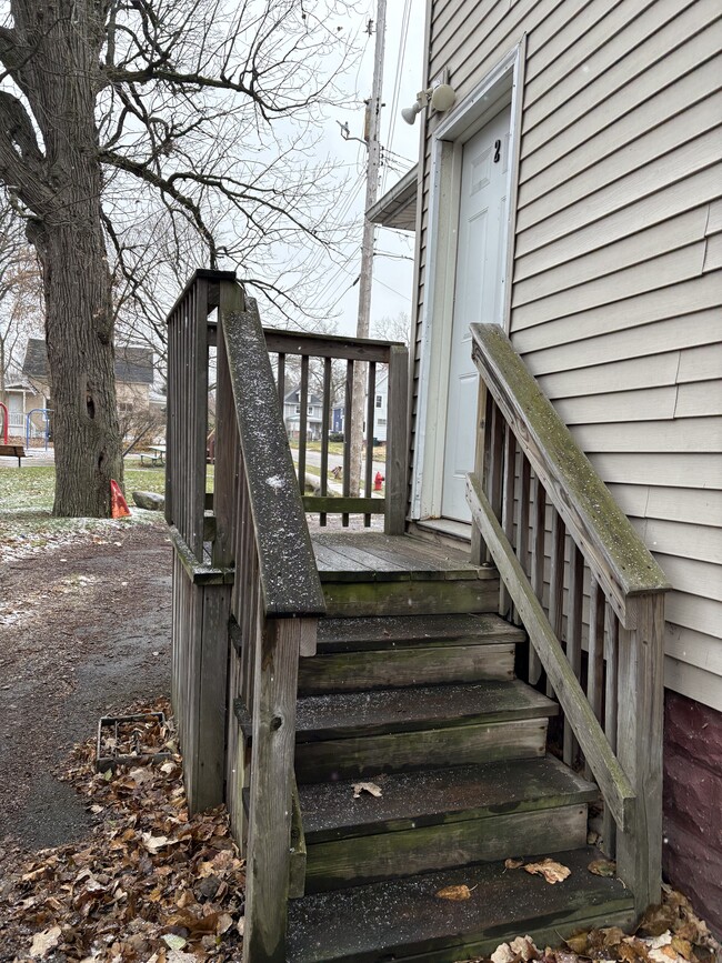 151 Garden St unit 151 Garden B, Lansing, MI 48910 - photo 4