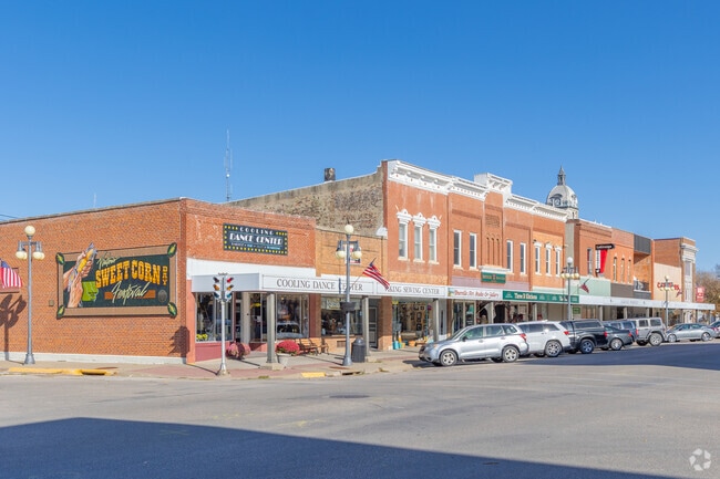 Vinton is home to a variety of locally owned stores, galleries, and performing arts spaces.