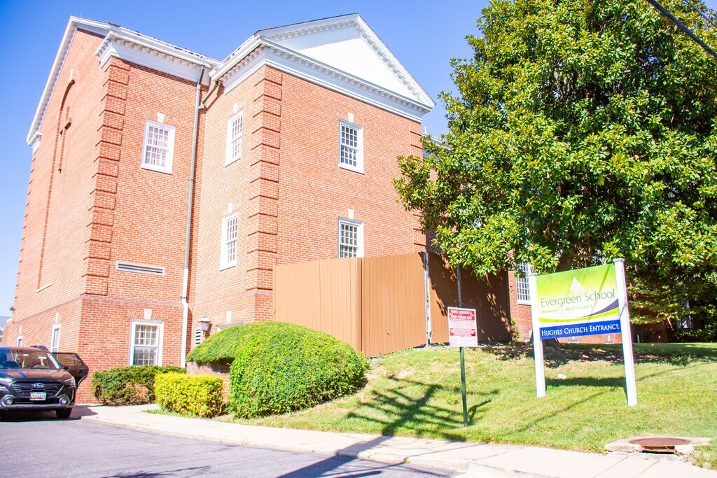 Evergreen Montessori School serves students in the North Kensington community.