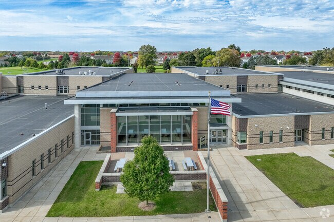 North Grove Elementary School enrolls Kindergarten through fifth grade students in Sycamore.
