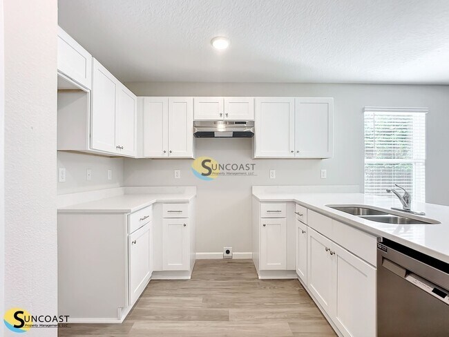 6427 Breezy Oaks Way, Jacksonville, FL 32244 - photo 7