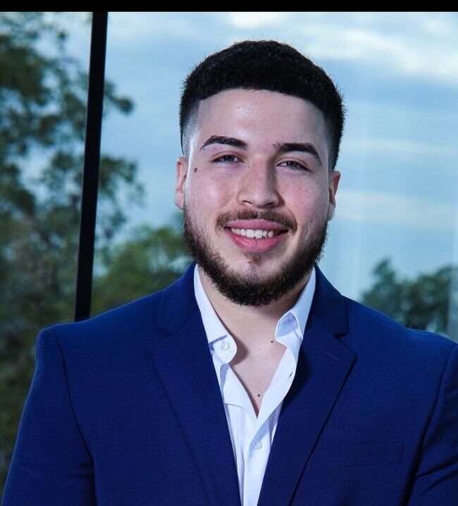 Agent Photo