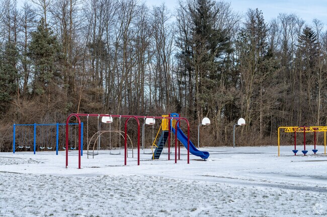 Palms Elementary School, Playground.