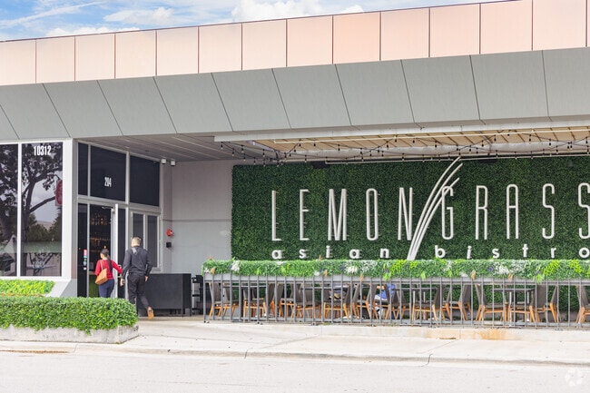 Lemongrass Asian Bistro uses the freshest ingredients for their menu in Palm Beach Ranchettes.