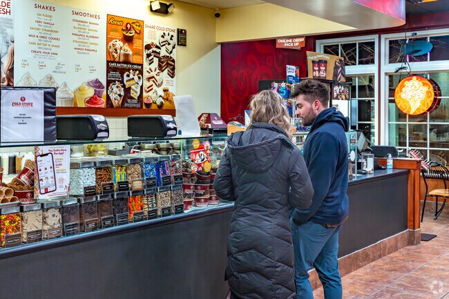 Cold Stone Creamery is located at Creekside, Gahanna in the Gahanna-Havens Corners neighborhood.
