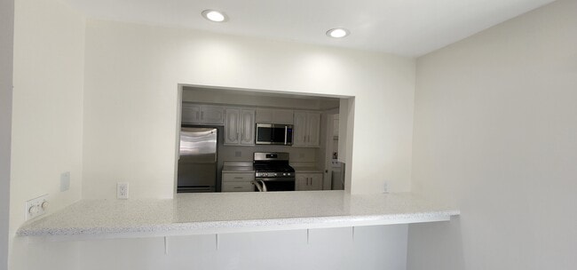 544 Virginia St, El Segundo, CA 90245 - photo 6