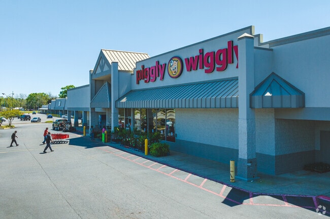 Piggly Wiggly is where many Pine Grove residents shop for groceries.