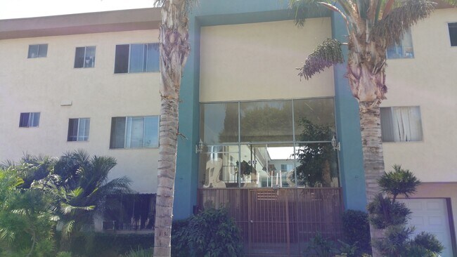 129th St, Hawthorne, CA 90250 - photo 4