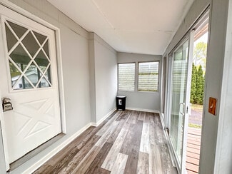 190 School St, Hamden, CT 06518