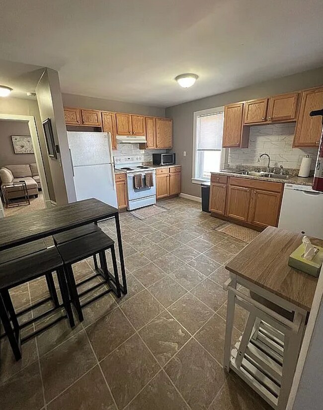 533 N 2nd St unit 2, Wormleysburg, PA 17043 - photo 6