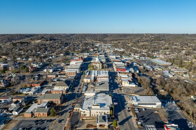 Pulaski has a growing population of over 8,000 people in Tennessee.