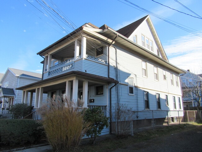 55 Eaton St unit 55 Eaton Street 2nd, Bridgeport, CT 06604 - photo 3