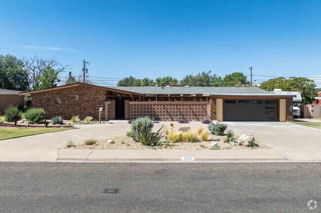 Drought friendly landscaping can be seen throughout Windsor Heights.