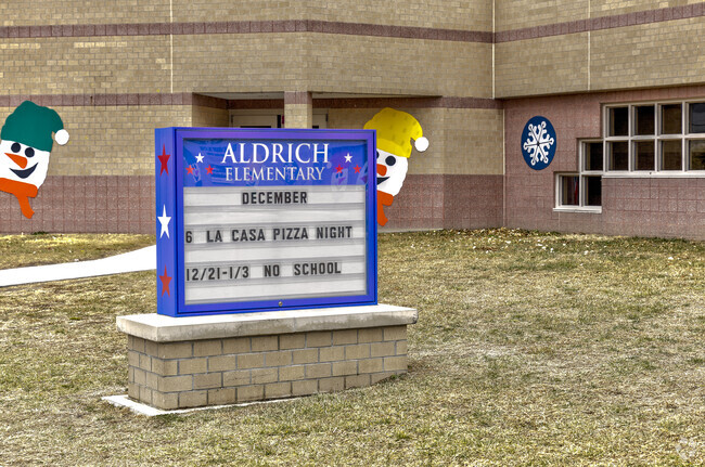They love La Casa pizza night at Aldrich Elementary.