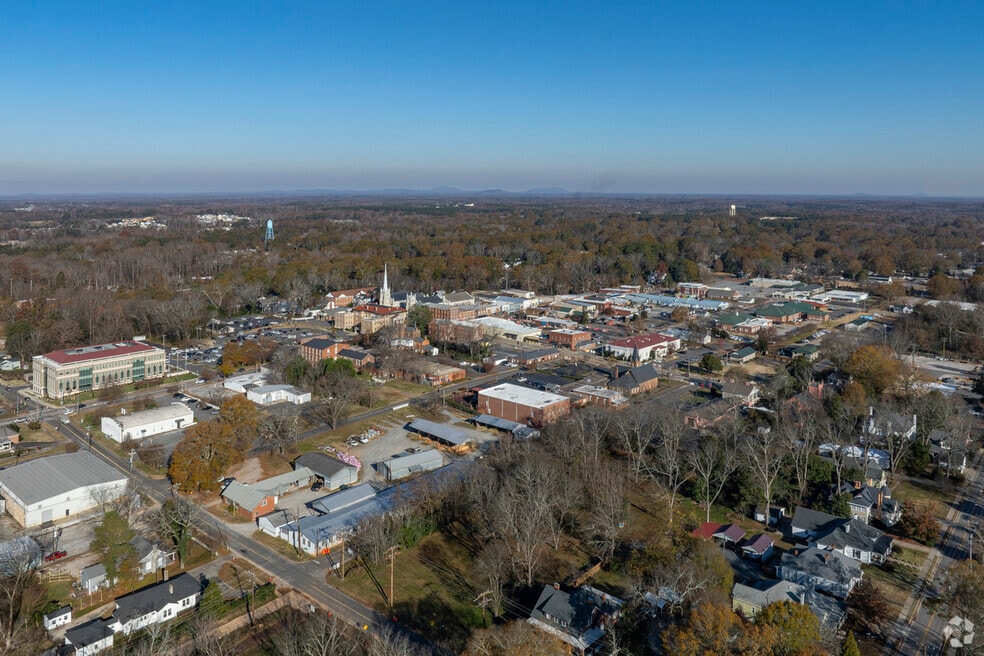 York_1008121_MB_V02_081925