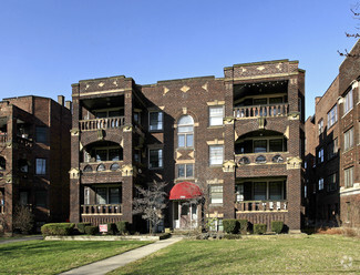 2669 Euclid Heights Blvd, Cleveland, OH 44106