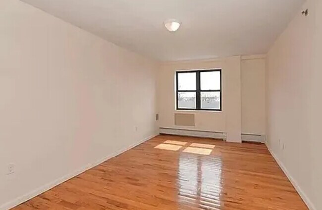44 Hilton Ave unit D1, Hempstead, NY 11550 - photo 3