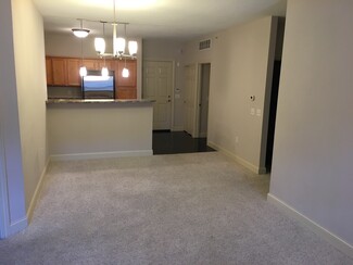 600 Grandview Ct Unit 605, Iowa City, IA 52246