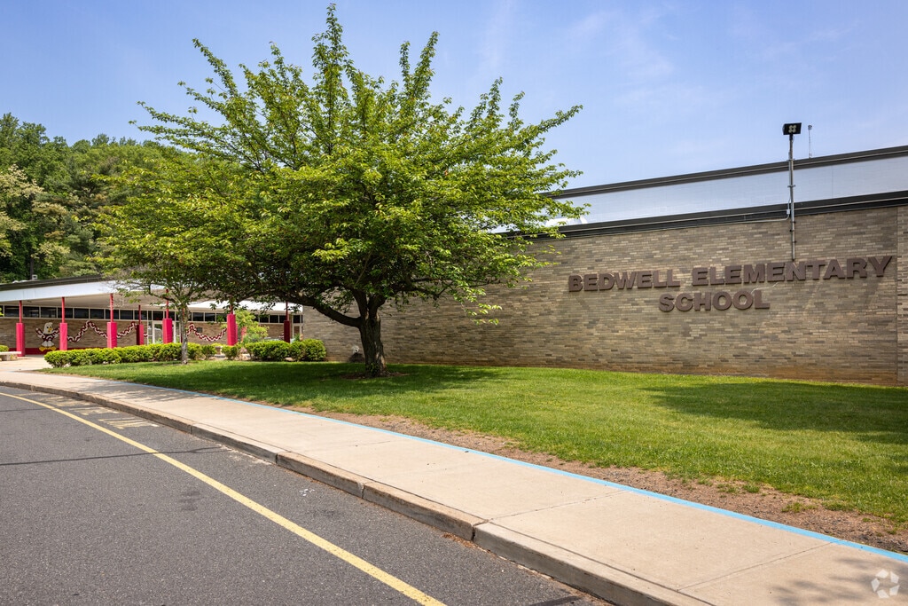 Niche gave Bernardsville's Bedwell Elementary School an overall A grade.