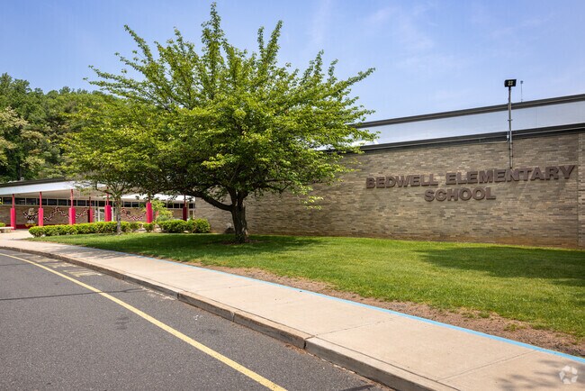 Niche gave Bernardsville's Bedwell Elementary School an overall A grade.