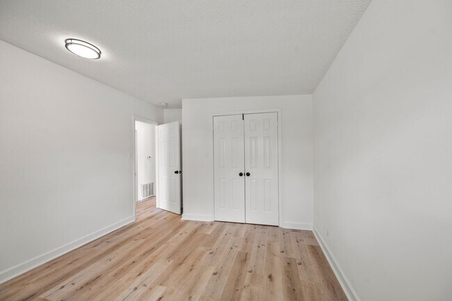 3761 Avera Ave unit 3757 Avera Ave, Winston Salem, NC 27106 - photo 5