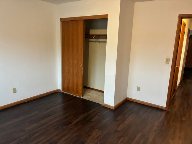 8936 Newton Ave S unit 8, Minneapolis, MN 55431 - photo 6