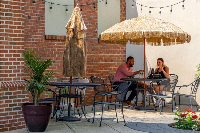 Eat outside on a nice day in Fairhill Village at Padrino’s Pizzeria and Ristorante.