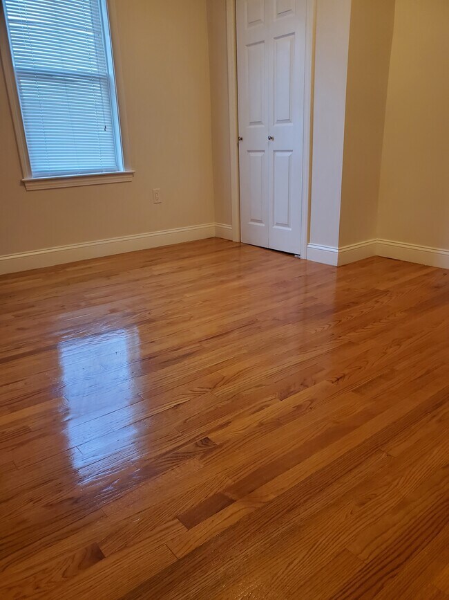 27 Bridges St unit 2, Framingham, MA 01702 - photo 6