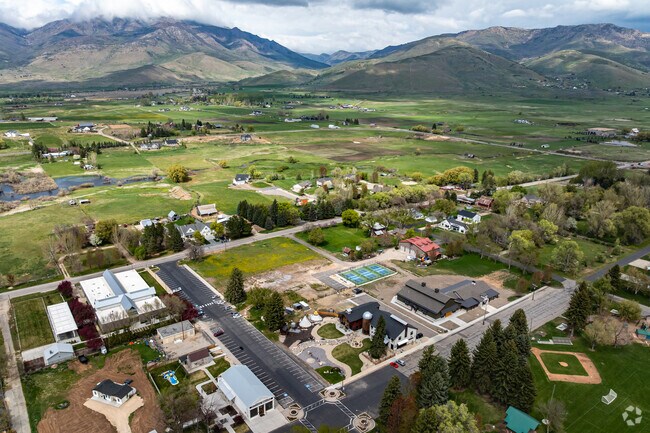 Enjoy small town living with plenty of natural beauty in Huntsville.