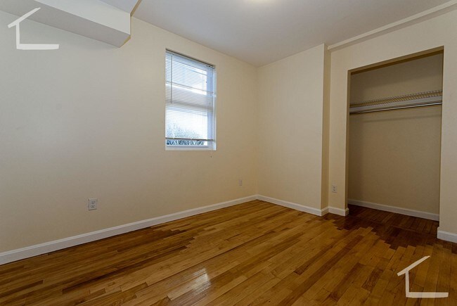 35 Henshaw St unit 1, Boston, MA 02135 - photo 5