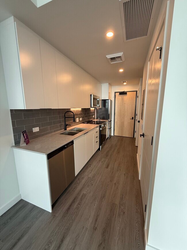 1940 NW 2nd Ct unit S1, Miami, FL 33136 - photo 2