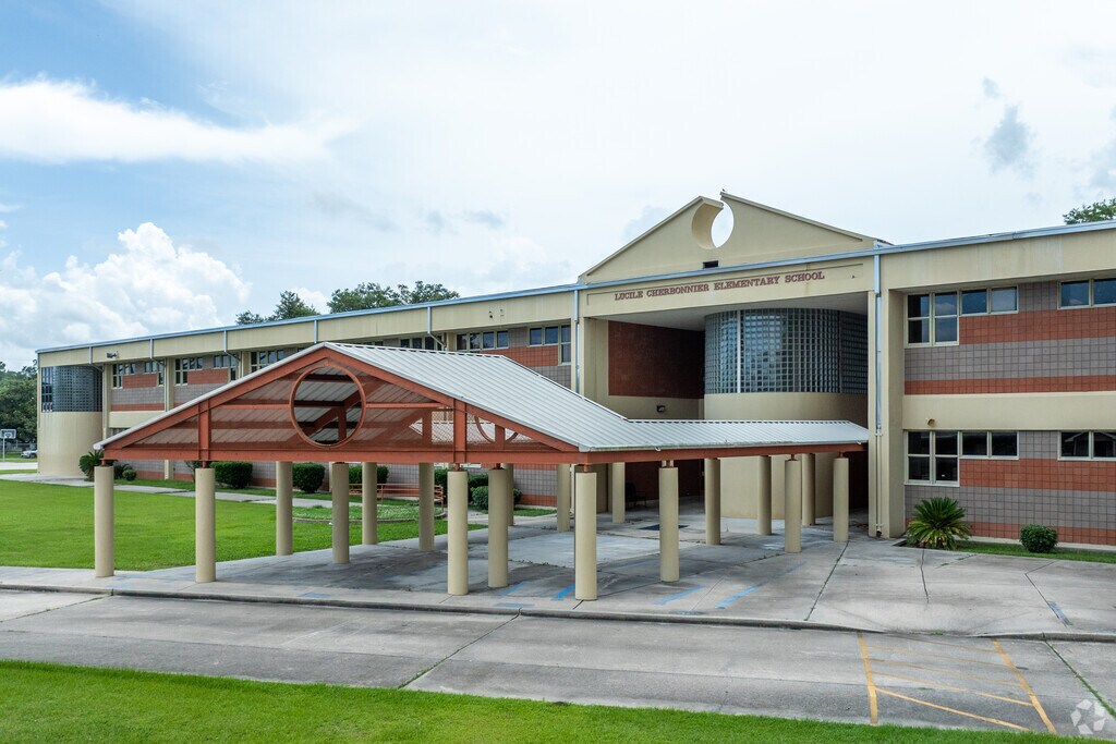 Lucille Cherbonnier/Norbert Rillieux Elementary has a 15:1 student to teacher ratio.