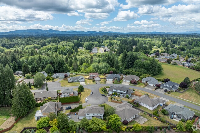 North Olympia lies north of Downtown, offering residents ample space and privacy.