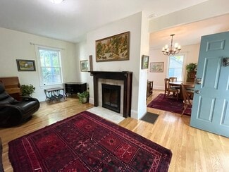 217 Freeman St, Brookline, MA 02446