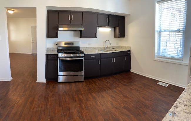 3755 S Winchester Ave unit 1, Chicago, IL 60609 - photo 3