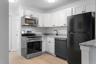 411 Lafayette Rd, Medina, OH 44256