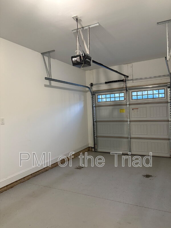 1103 Chariot Square, Winston-Salem, NC 27127 - photo 7