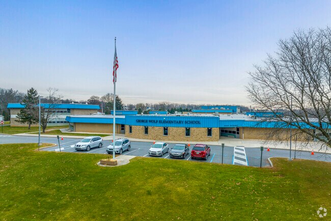 There are several elementary school options in Bushkill Township.