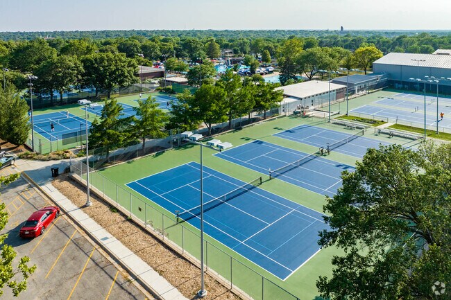 You will find may different activities at Woods Park.