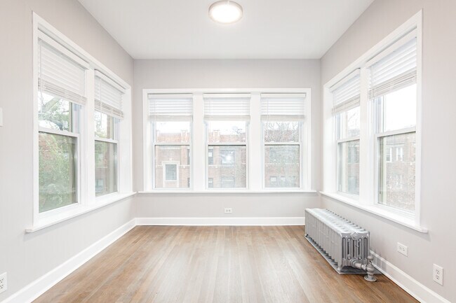 1454 W Winnemac Ave unit 3, Chicago, IL 60640 - photo 4