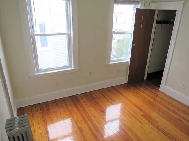 96 Conwell Ave unit 1, Somerville, MA 02144 - photo 2