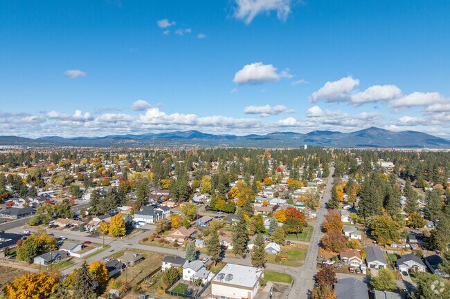 West Seltice offers beautiful views of the surrounding mountain ranges.