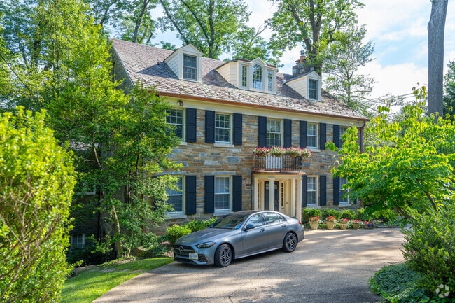 A particularly magnificent Greek Revival home in Wesley Heights.