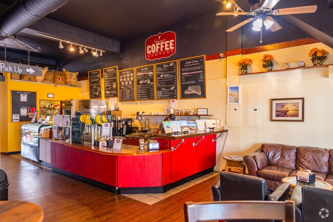 Gran a cub of fresh brewed coffee in Osceola Coffee in Downtown Stuart