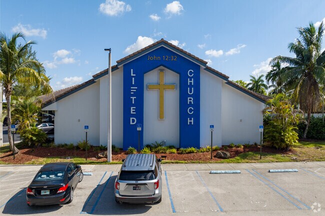 Lifted Academy encourages parents to get involved in their kids’ education.