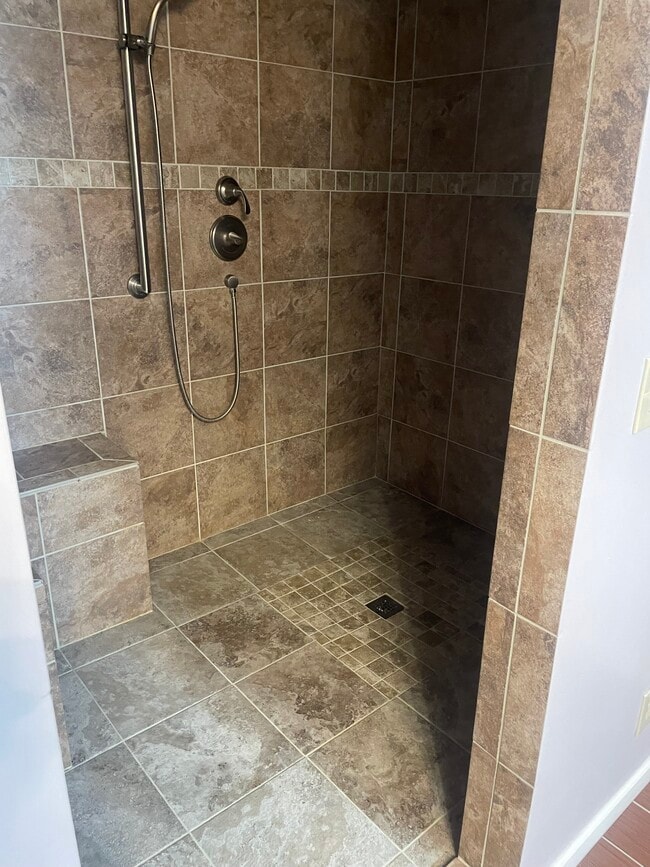 1024 N Broadmoor St, Wichita, KS 67206 - photo 4