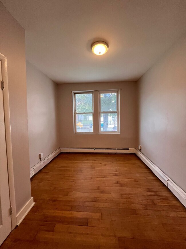 170 Delaware Ave unit 12, Jersey City, NJ 07306 - photo 7