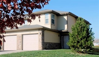 20820 W 54th St, Shawnee, KS 66218