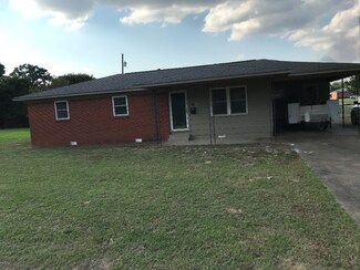 701 Oak St, Augusta, AR 72006