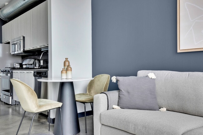 1647 N Milwaukee Ave unit FL4-ID1386, Chicago, IL 60647 - photo 6